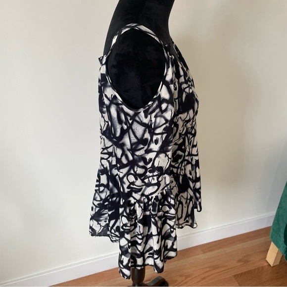 Nicole Miller Black White Graffiti Print Cold Shoulder Bell Sleeve V-Neck Blouse - Picture 4 of 10
